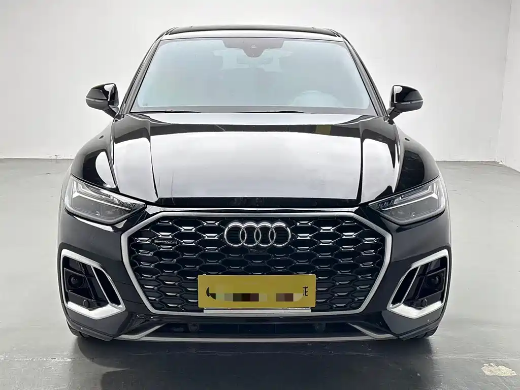 Audi Q5L Sportback — фото 2