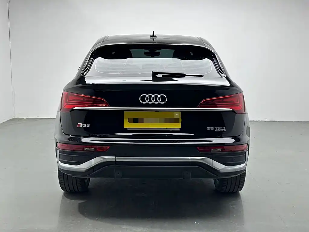 Audi Q5L Sportback — фото 8