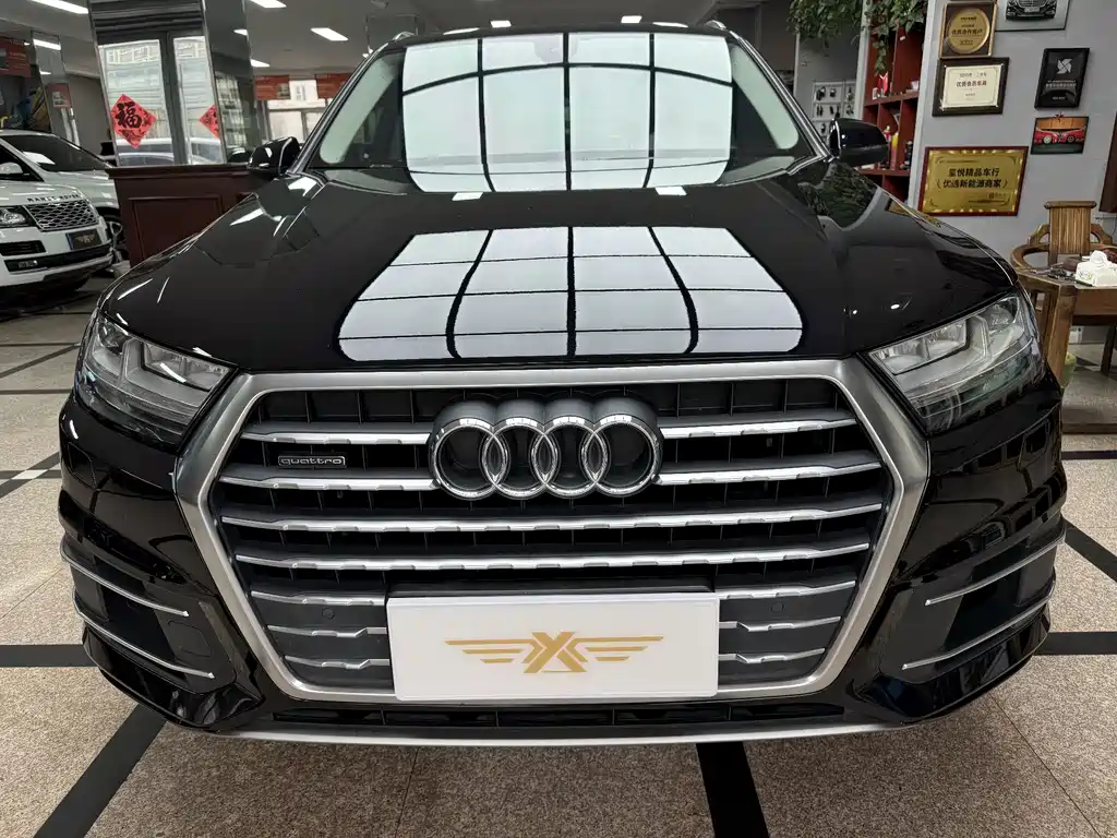 Audi Q7 — фото 2