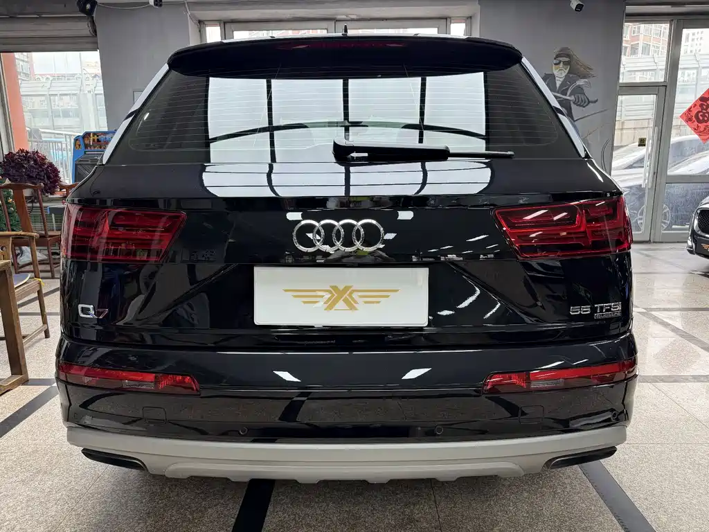 Audi Q7 — фото 5