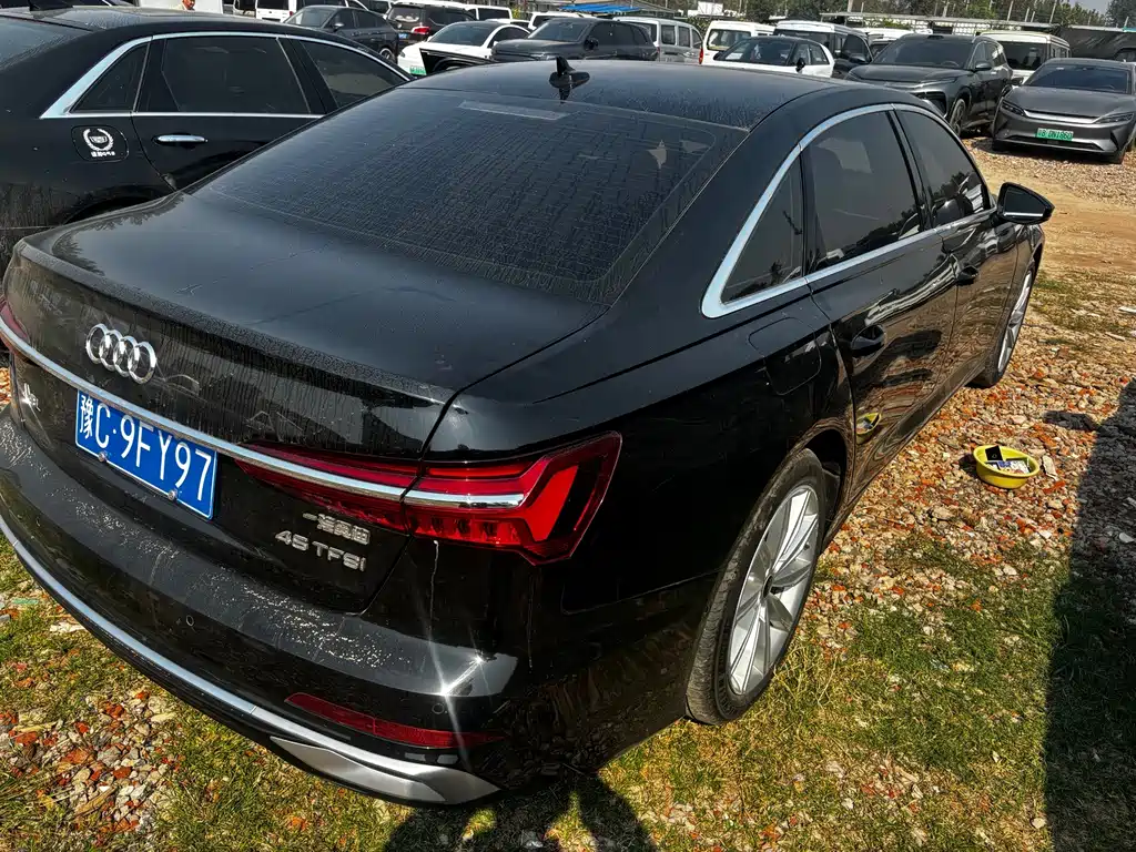 Audi A6L — фото 10