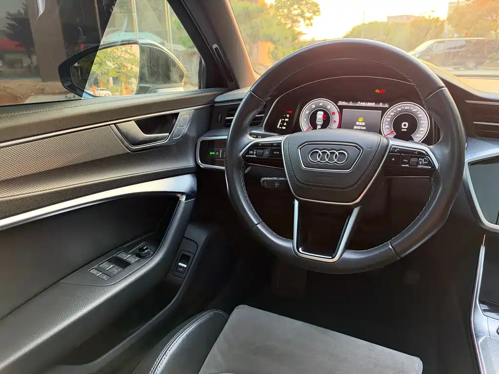 Audi A6L — фото 6