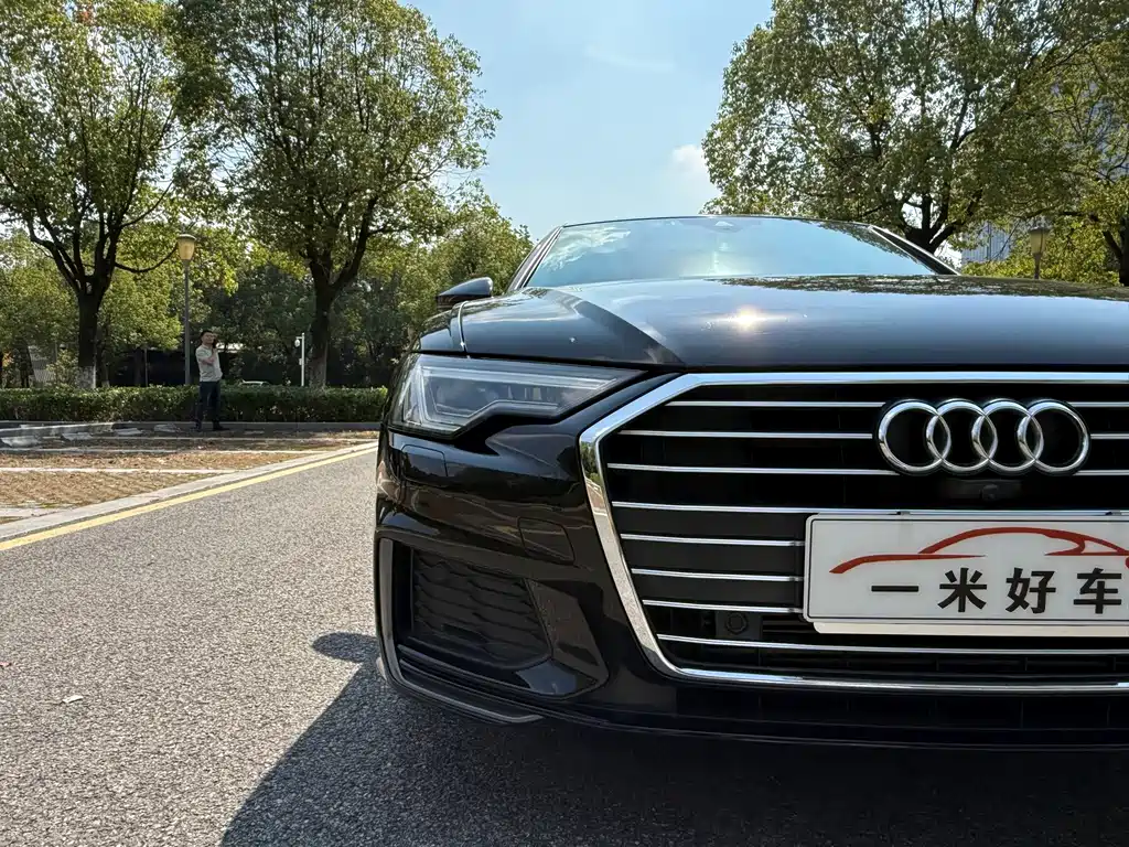 Audi A6L — фото 18