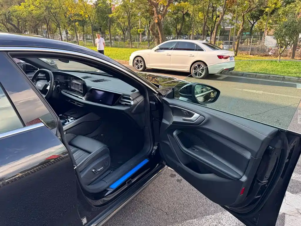 Audi A5L Sportback — фото 23