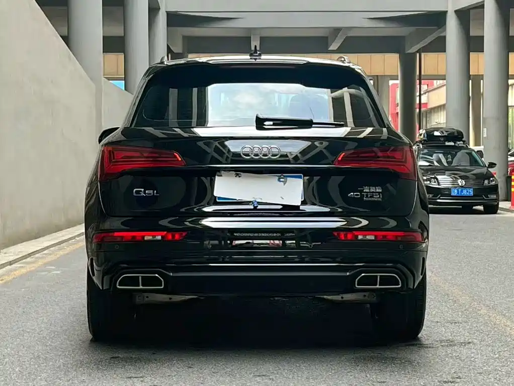 Audi Q5L — фото 4