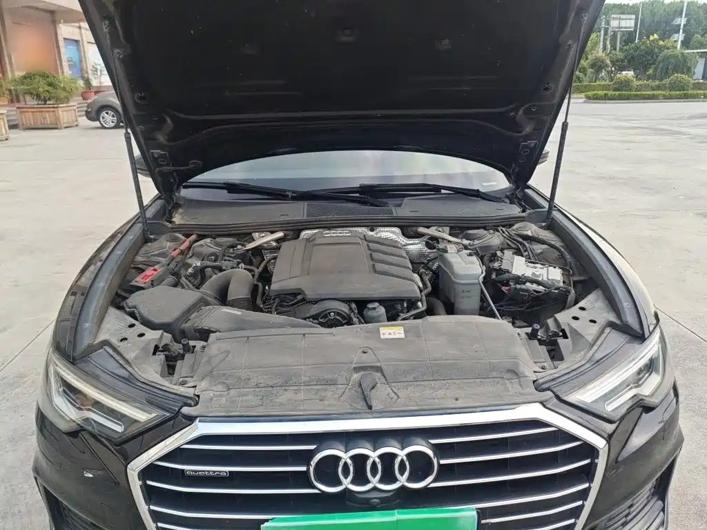 Audi A6L — фото 11