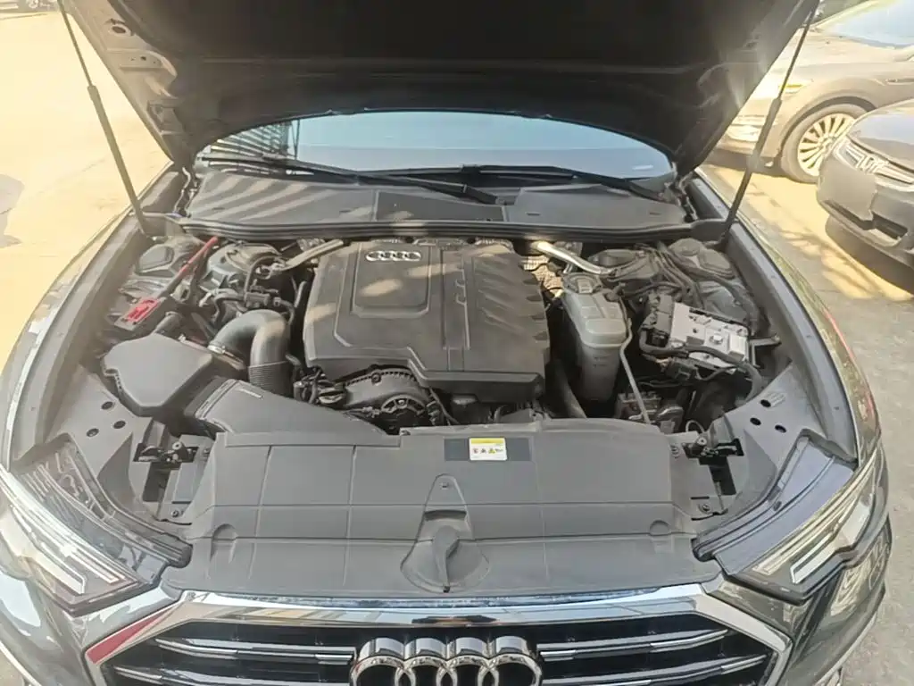 Audi A6L — фото 20