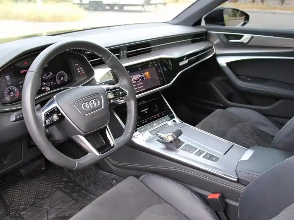 Audi A6L — фото 5