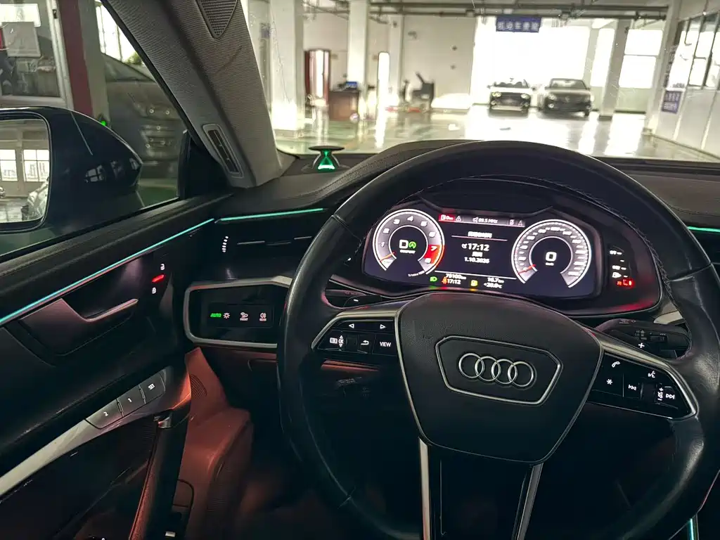 Audi A7 — фото 7