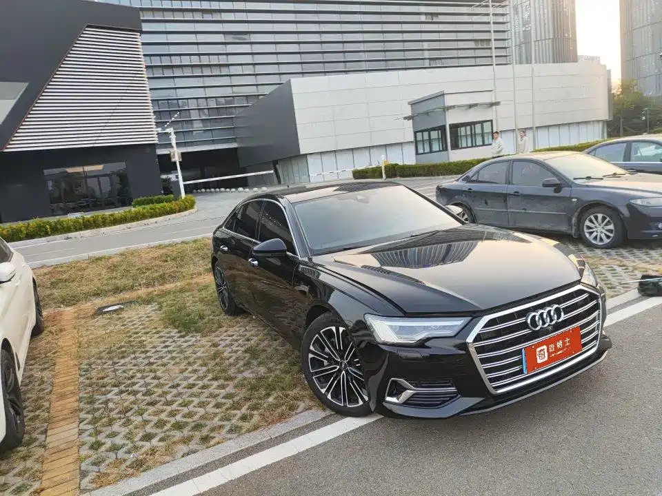 Audi A6L — фото 2