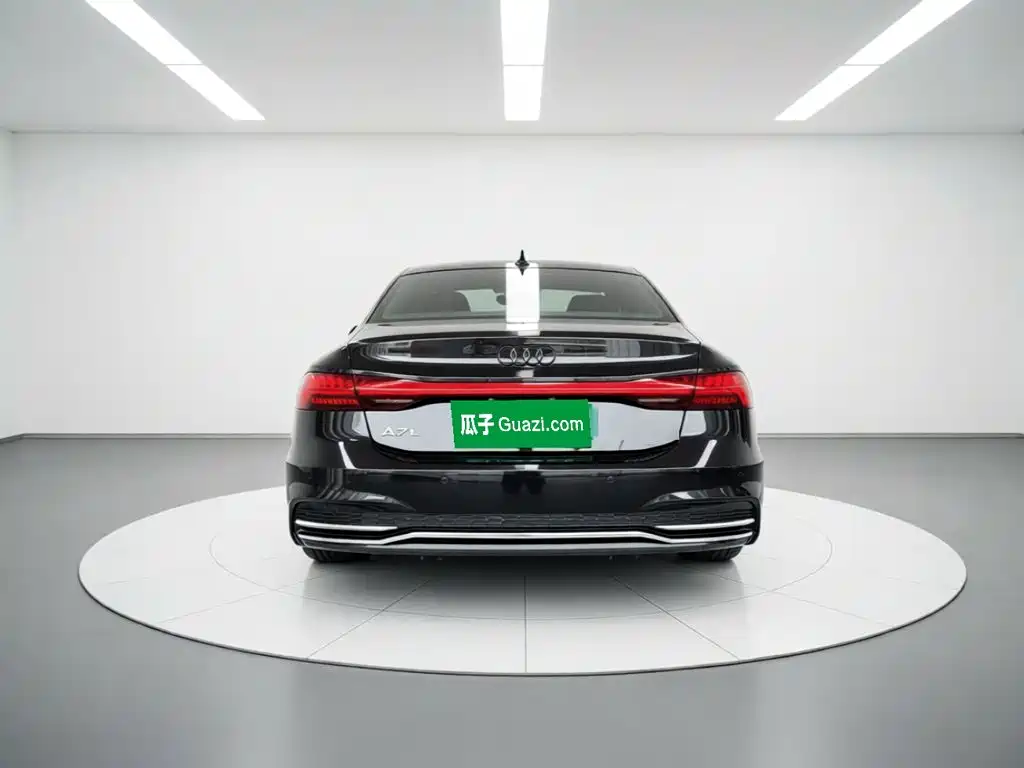 Audi A7L — фото 5