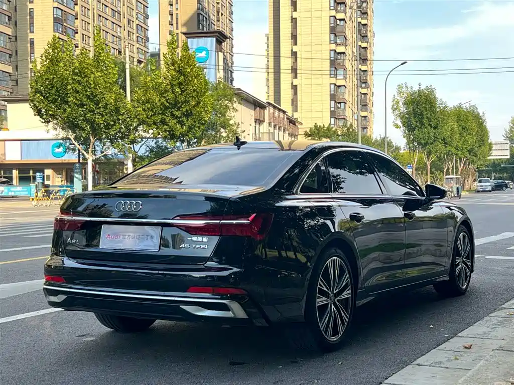 Audi A6L — фото 4