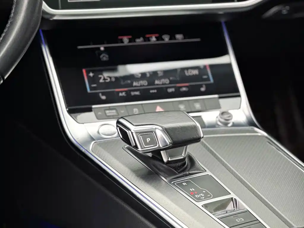 Audi A7 — фото 9