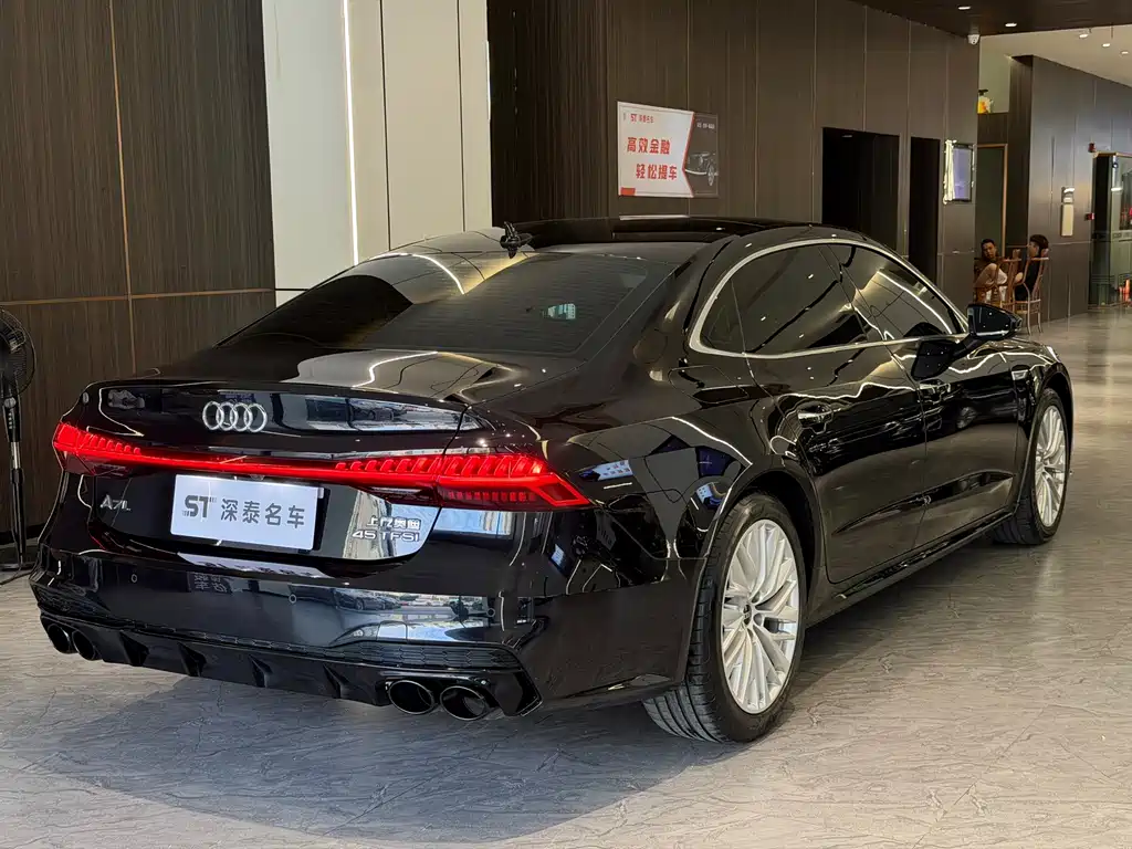 Audi A7L — фото 4