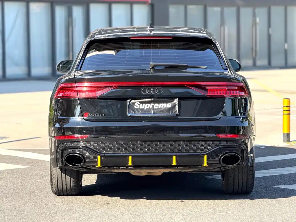Audi Q8 — фото 8