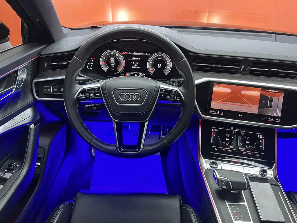 Audi A6L — фото 14