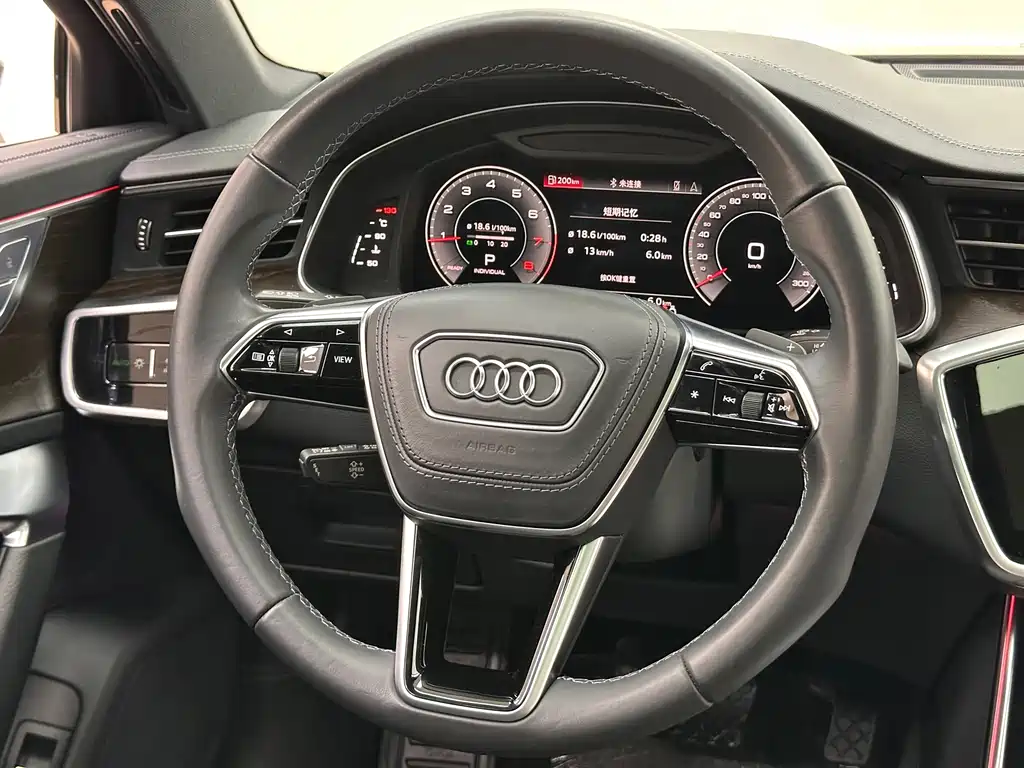 Audi A6L — фото 22