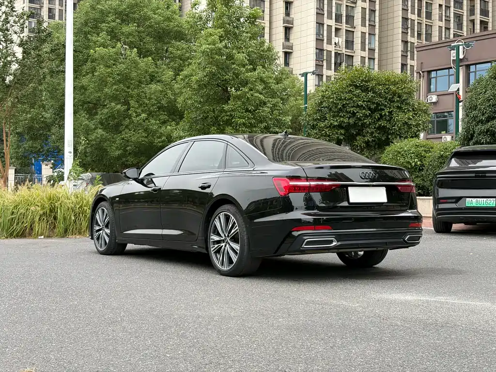 Audi A6L — фото 4