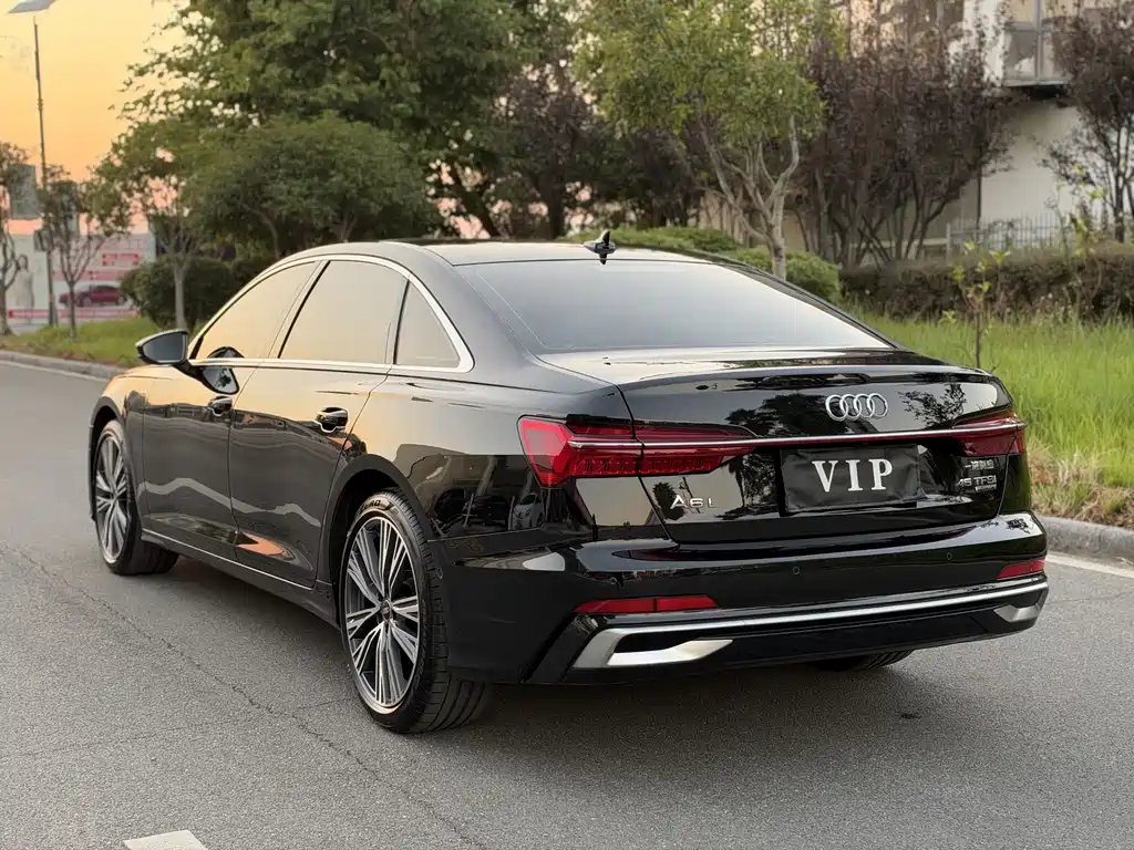 Audi A6L — фото 6