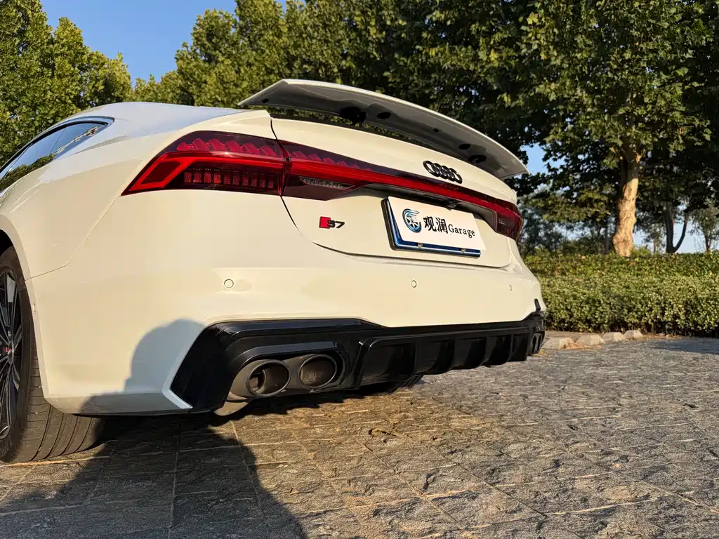 Audi A7 — фото 13