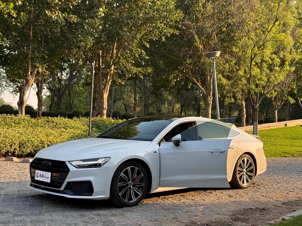 Audi A7 — фото 14