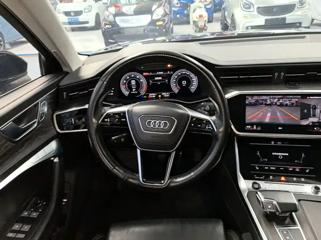 Audi A6L — фото 11