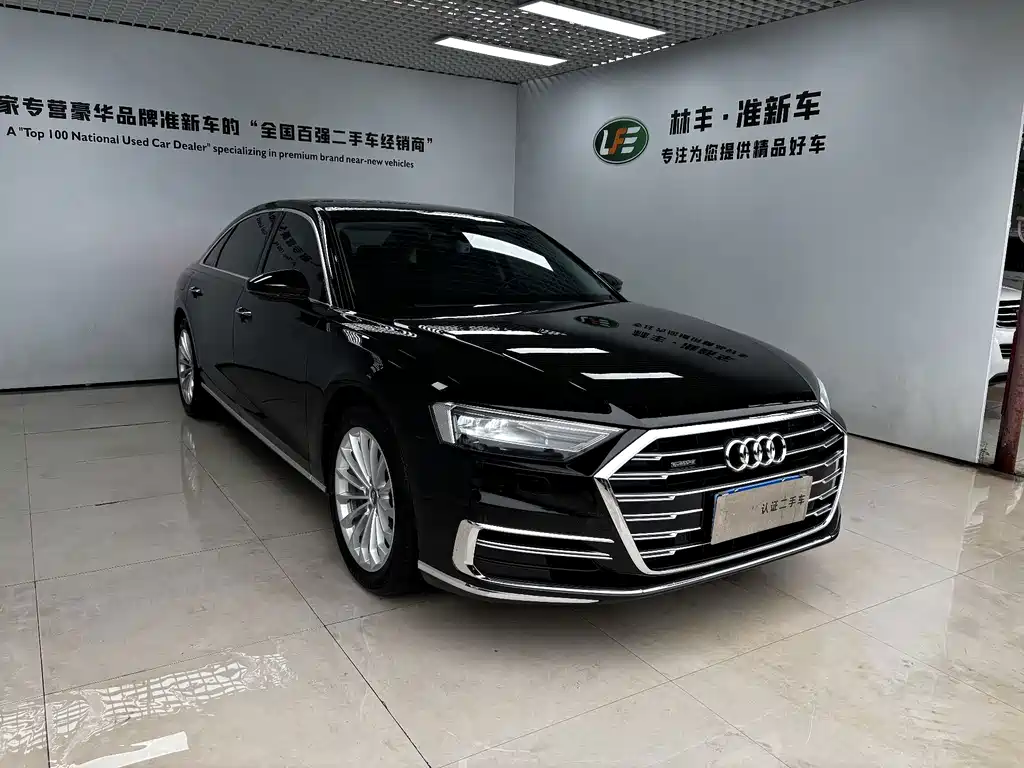 Audi A8 — фото 4