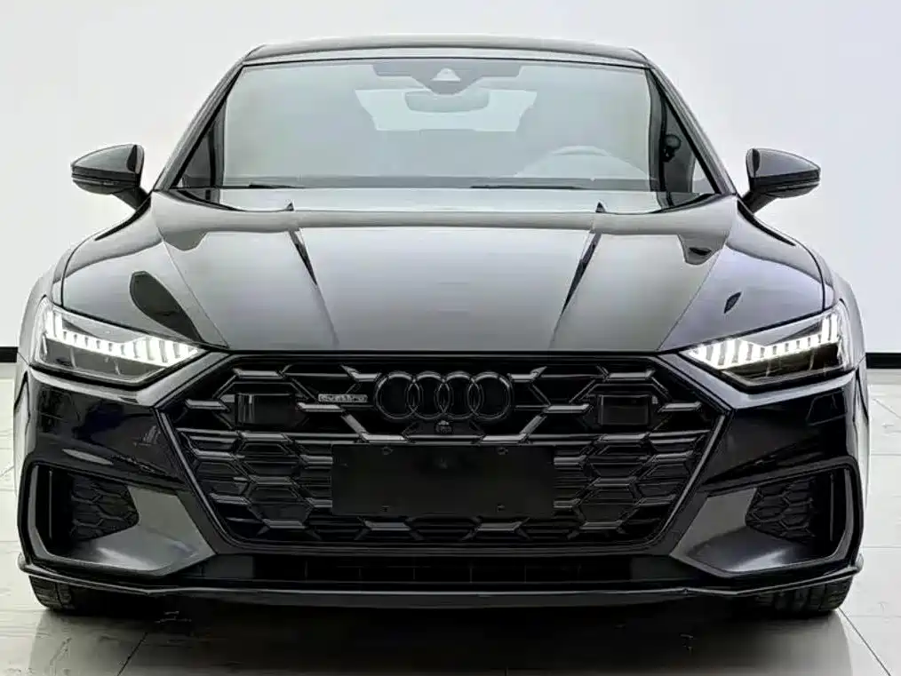 Audi A7L — фото 2