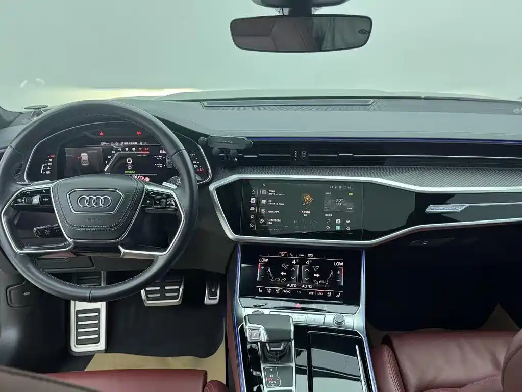 Audi A7L — фото 7