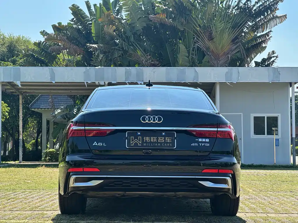 Audi A6L — фото 5