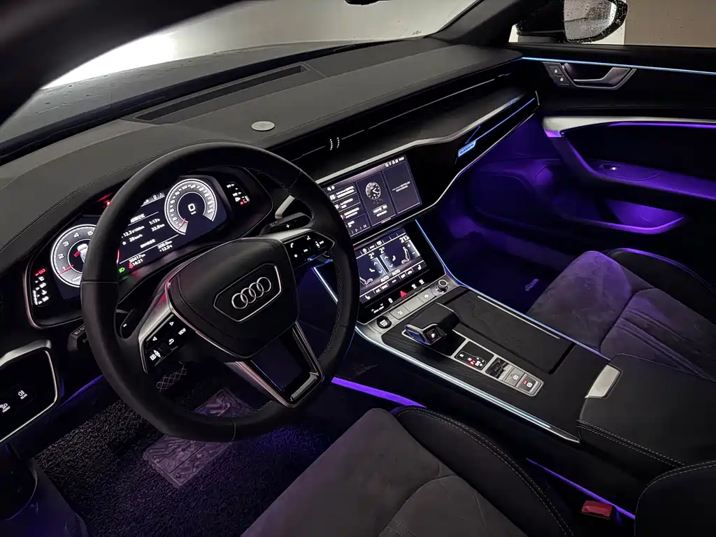 Audi A6L — фото 5