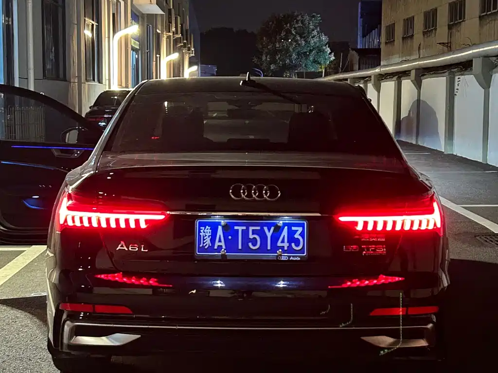 Audi A6L — фото 7