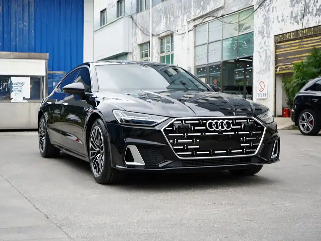 Audi A7L — фото 16