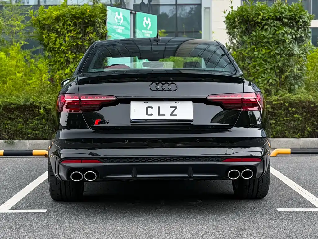 Audi S4 — фото 5