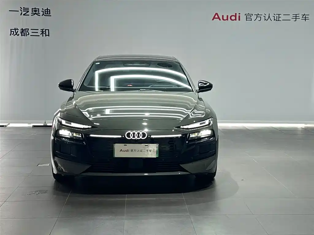 Audi A6L e-tron — фото 2