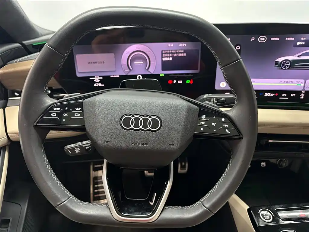 Audi A6L e-tron — фото 11