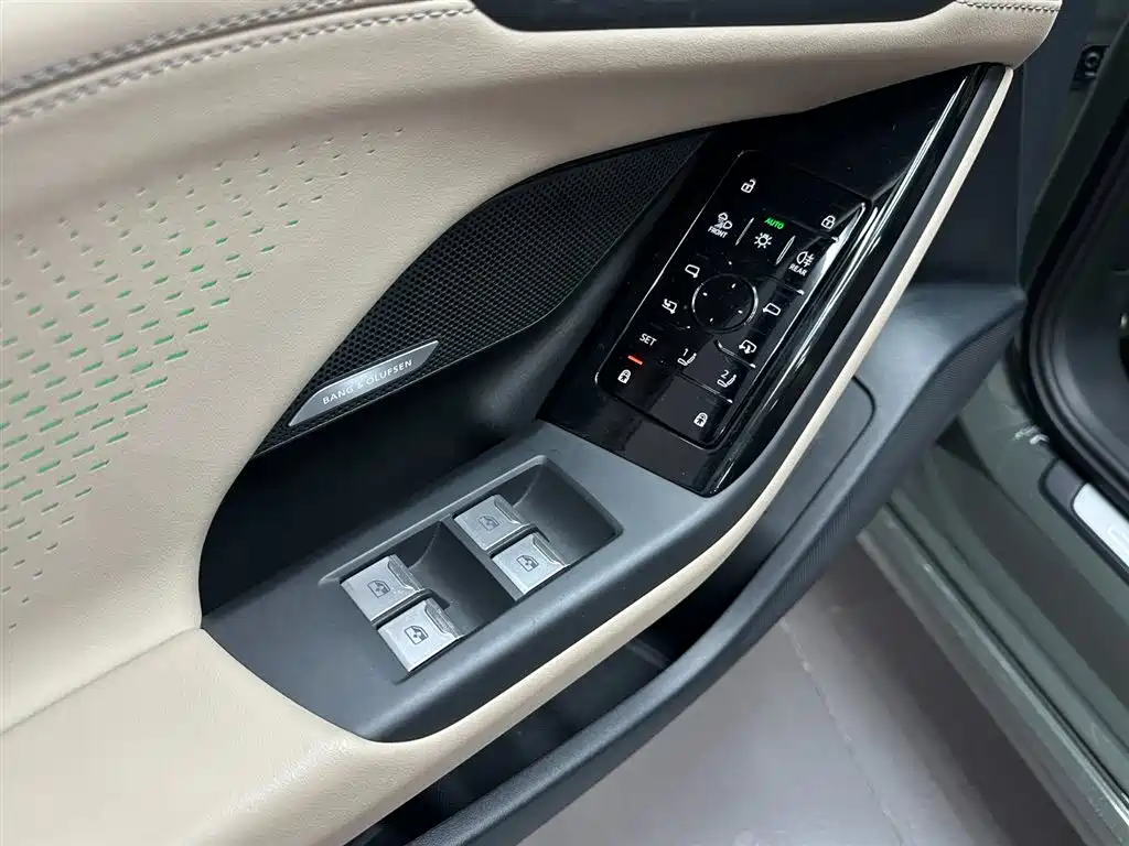 Audi A6L e-tron — фото 19