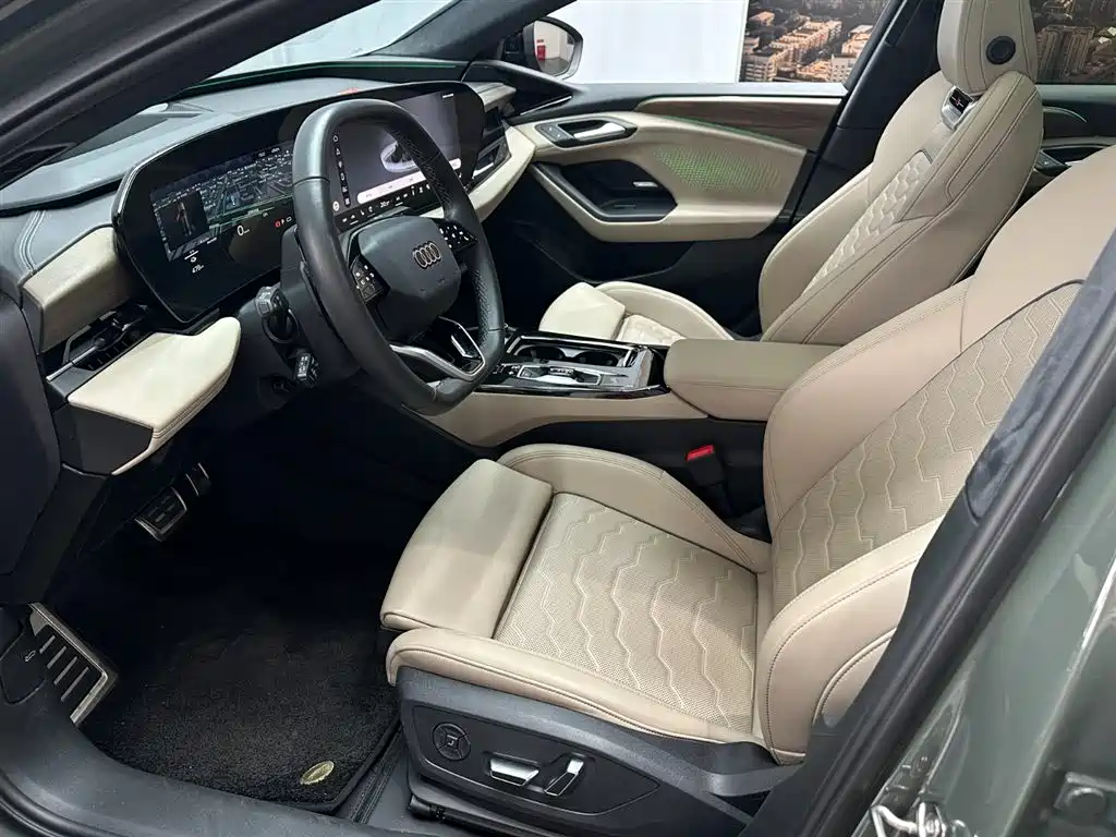 Audi A6L e-tron — фото 20
