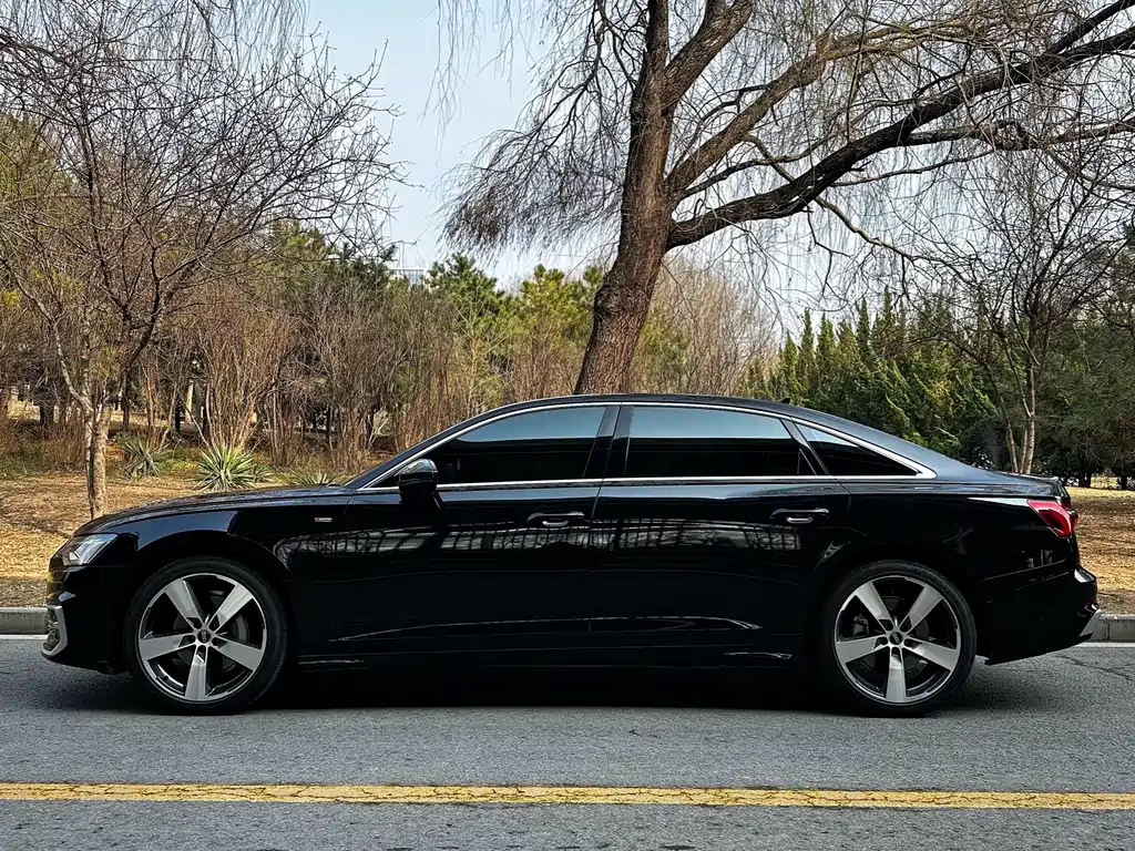 Audi A6L — фото 5
