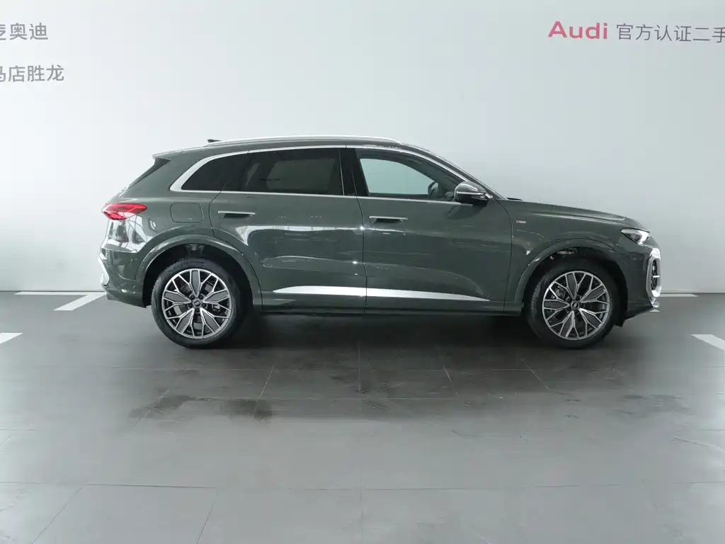 Audi Q5L — фото 3