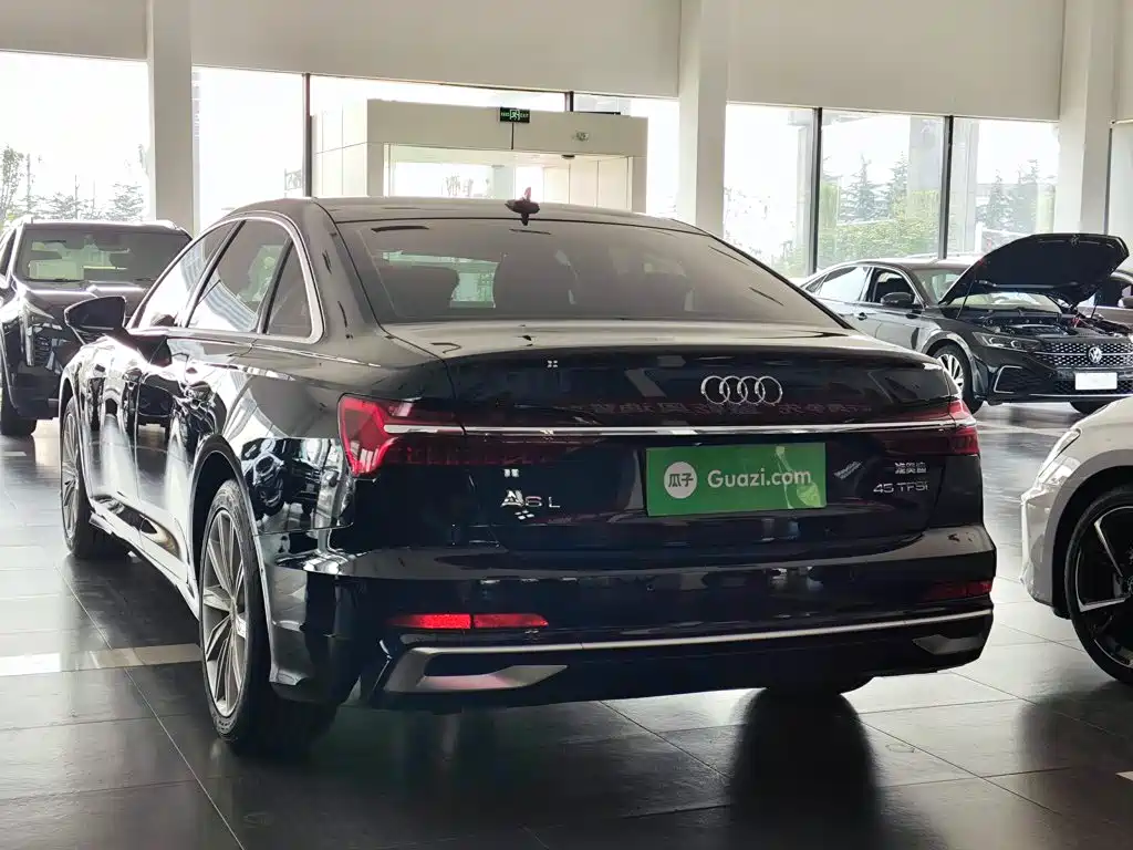 Audi A6L — фото 5