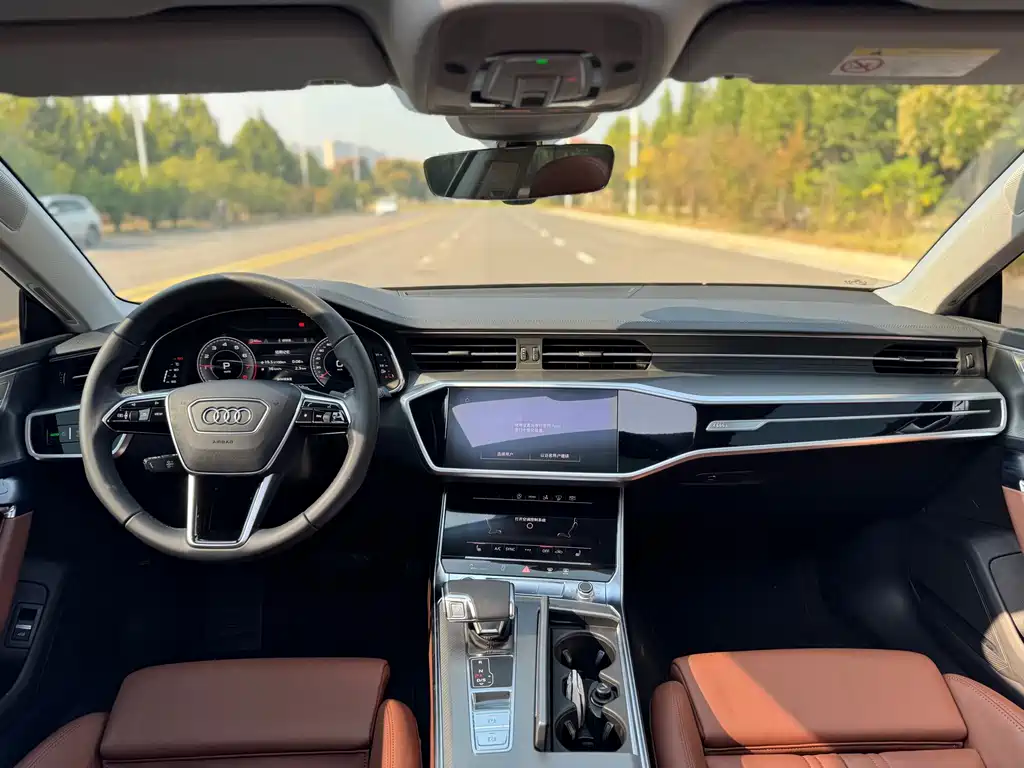 Audi A7 — фото 13
