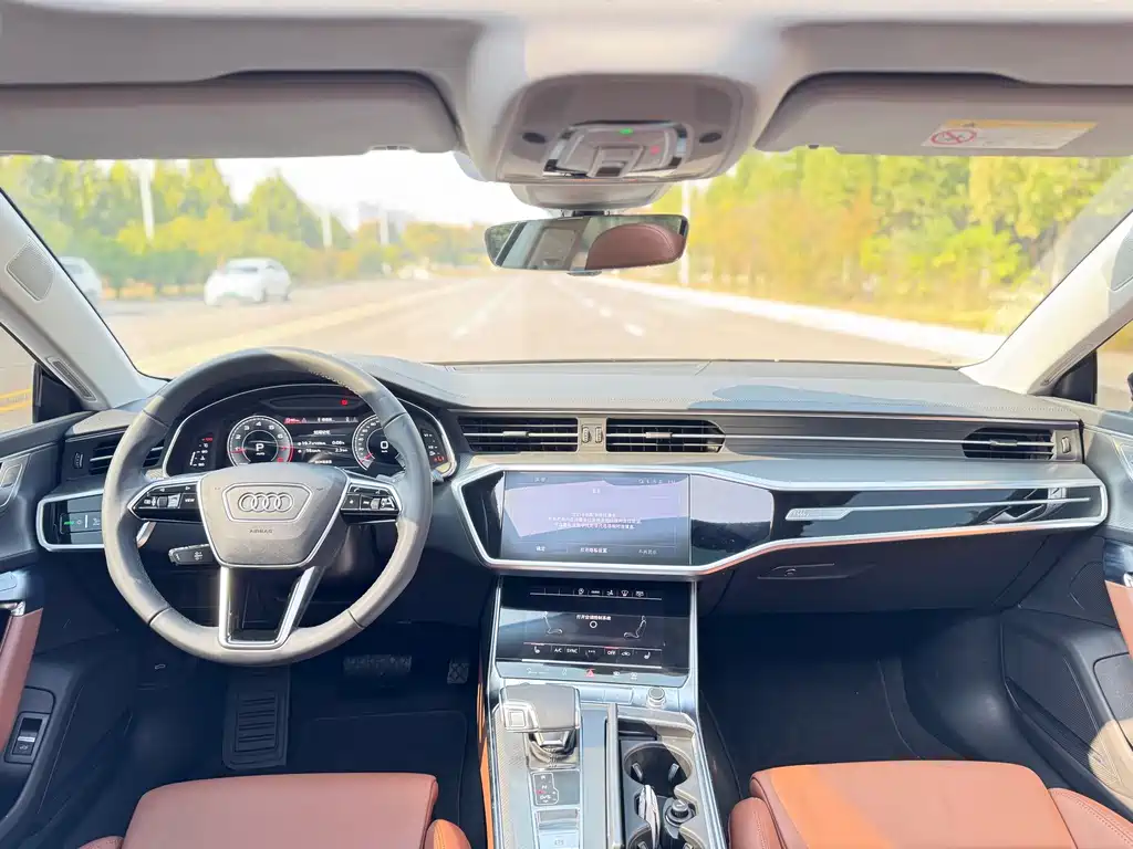 Audi A7 — фото 14
