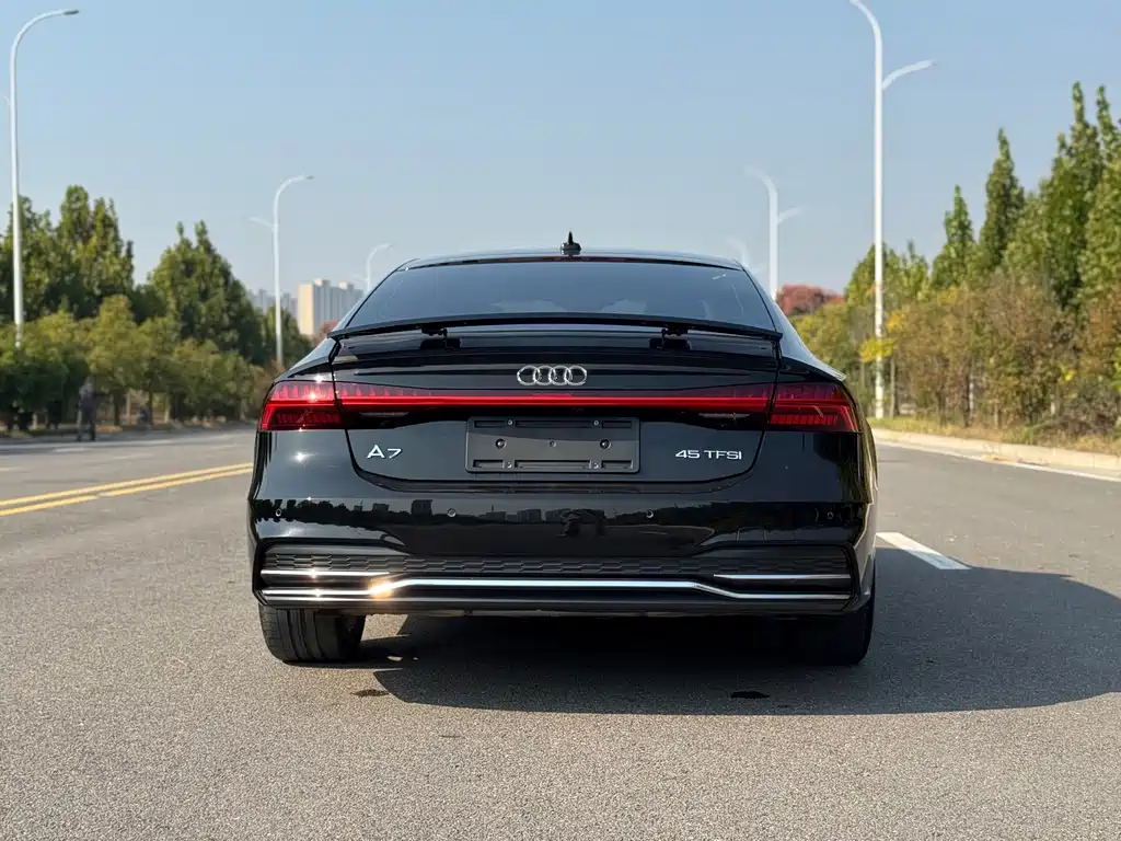 Audi A7 — фото 5
