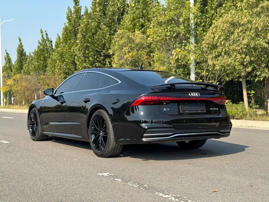 Audi A7 — фото 6