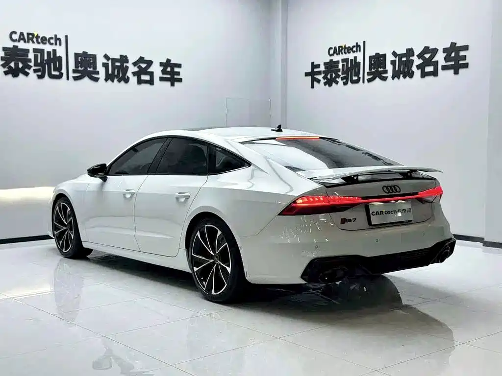 Audi A7 — фото 6