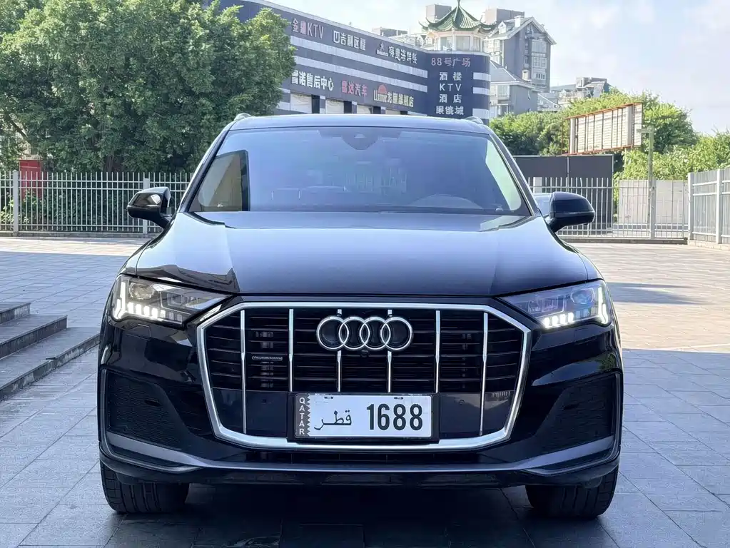 Audi Q7 — фото 2