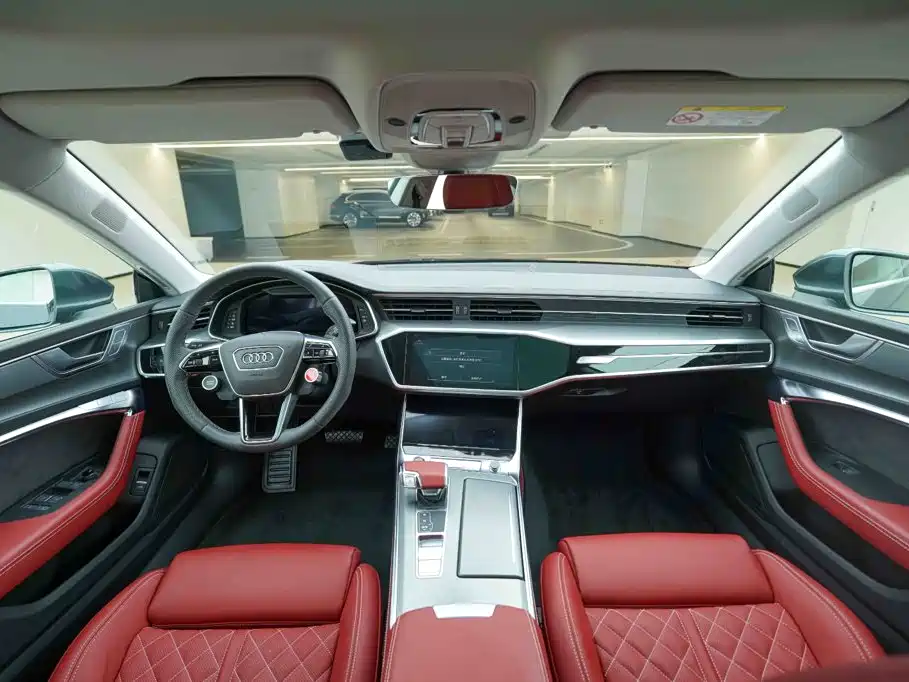 Audi A7 — фото 18