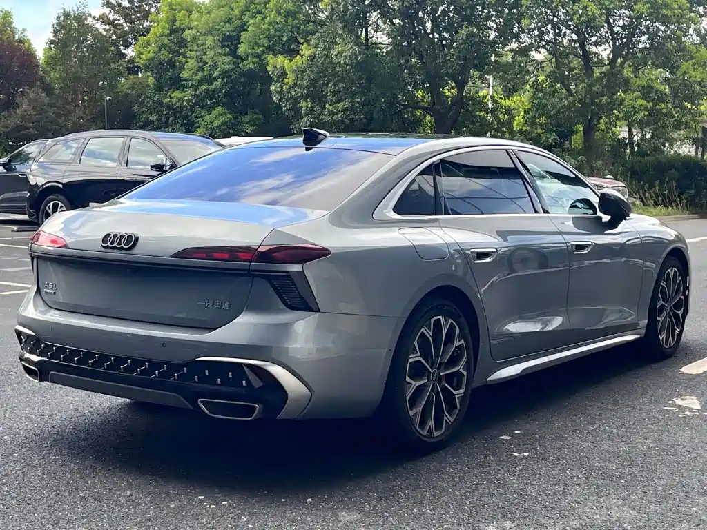 Audi A6L — фото 4