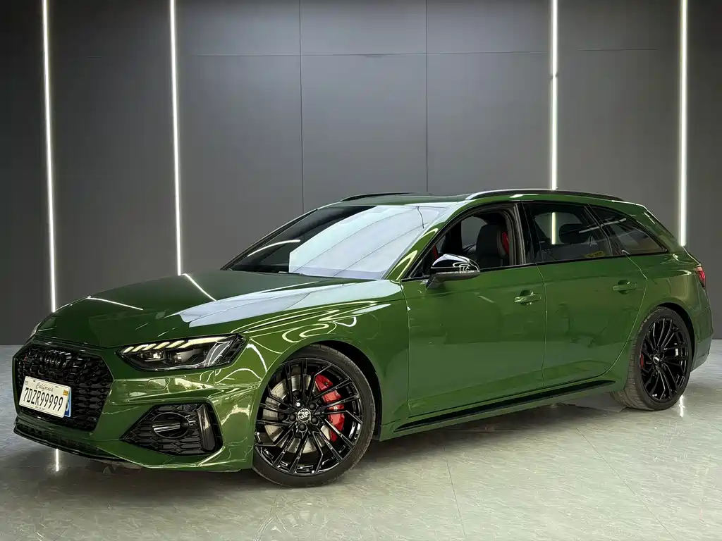 Audi RS 4 — фото 2
